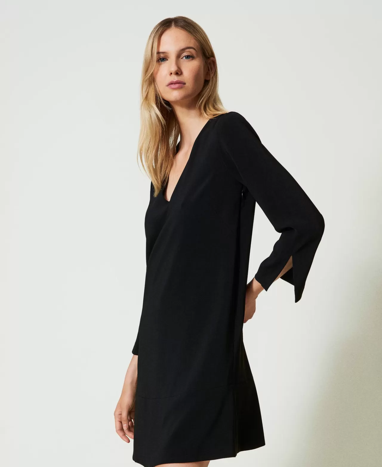 Vestiti Da Cerimonia | Vestiti Corti | TWINSET Milano Abito Corto Con Balza E Catena Oval T Nero