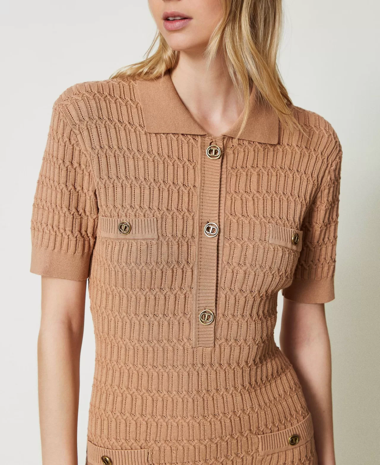 Vestiti In Maglia | Vestiti Corti | TWINSET Milano Abito Corto Fitted In Maglia Con Bottoni Marrone "Sandy Brown"