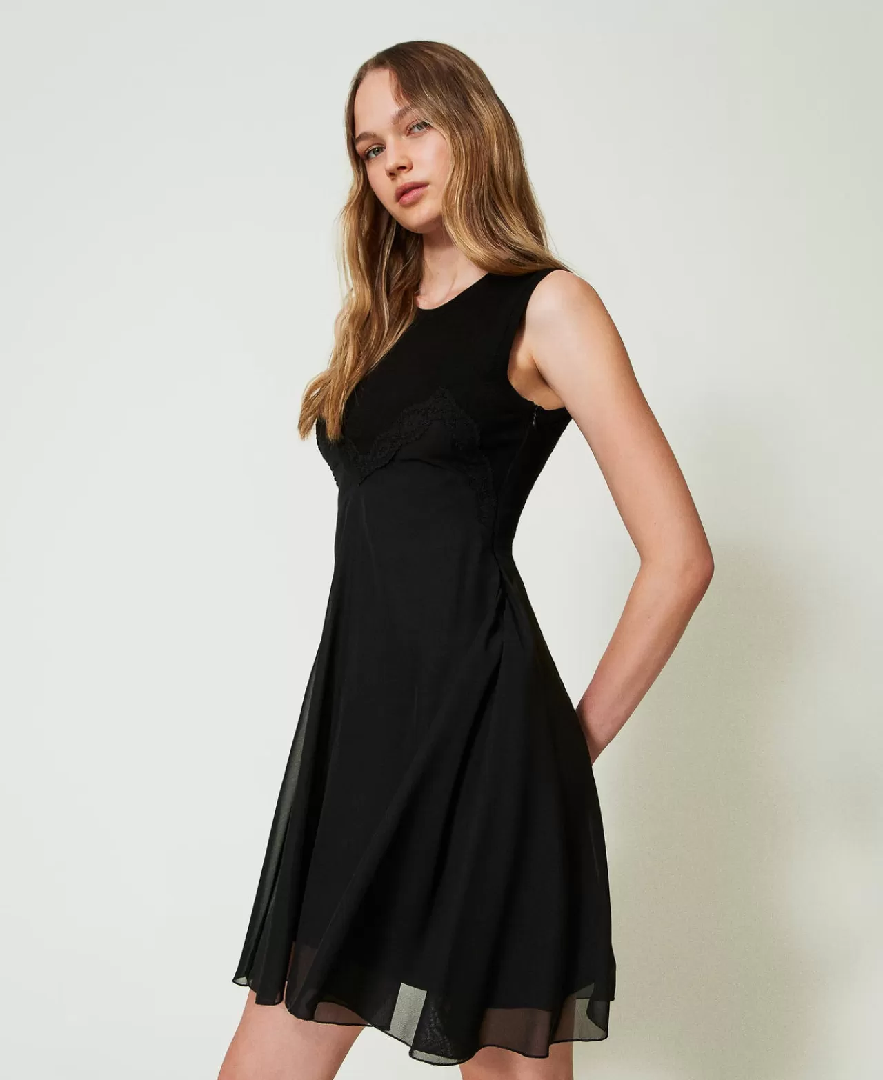 Vestiti Eleganti | Vestiti In Maglia | TWINSET Milano Abito Corto In Maglia E Georgette Nero