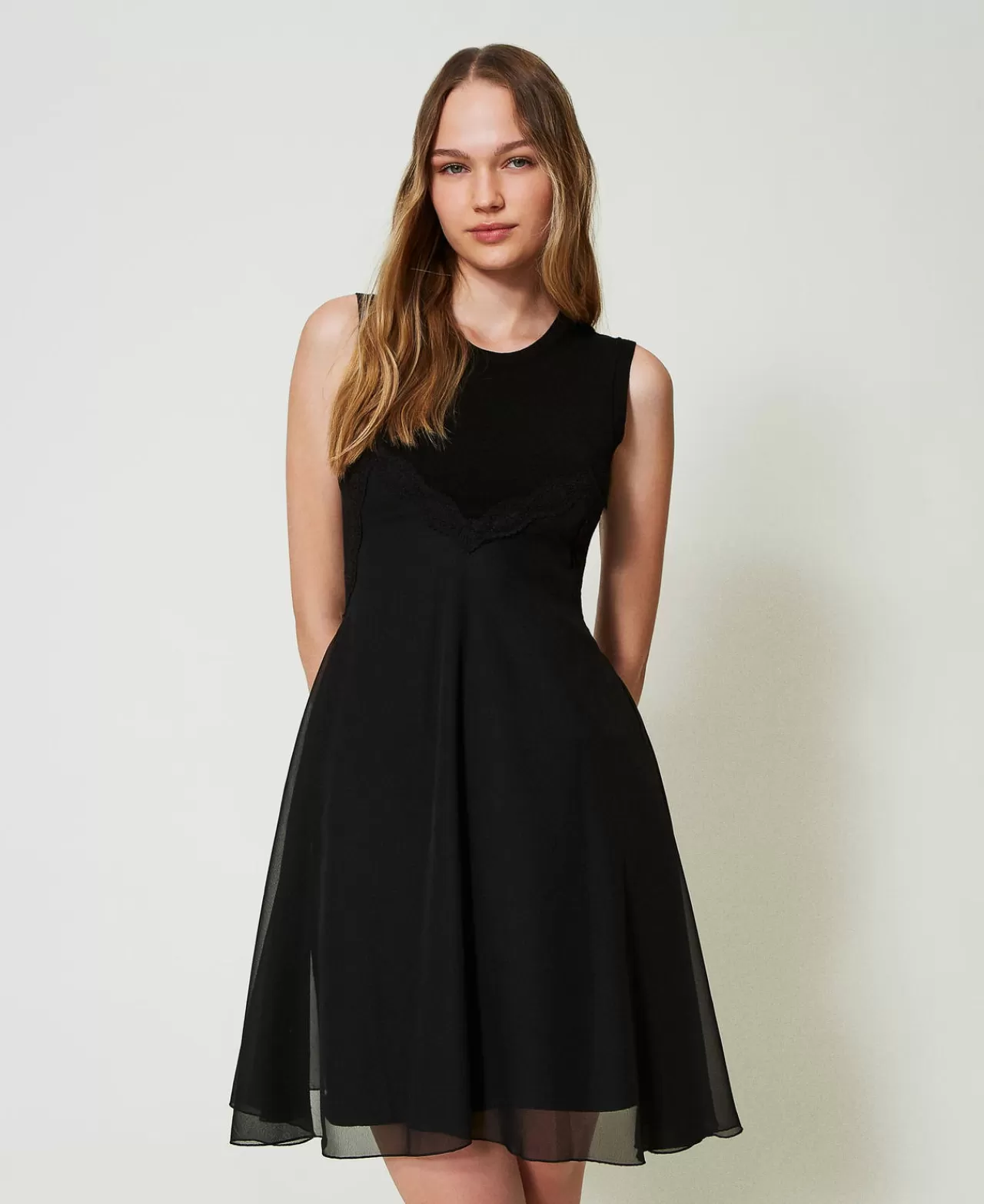 Vestiti Eleganti | Vestiti In Maglia | TWINSET Milano Abito Corto In Maglia E Georgette Nero