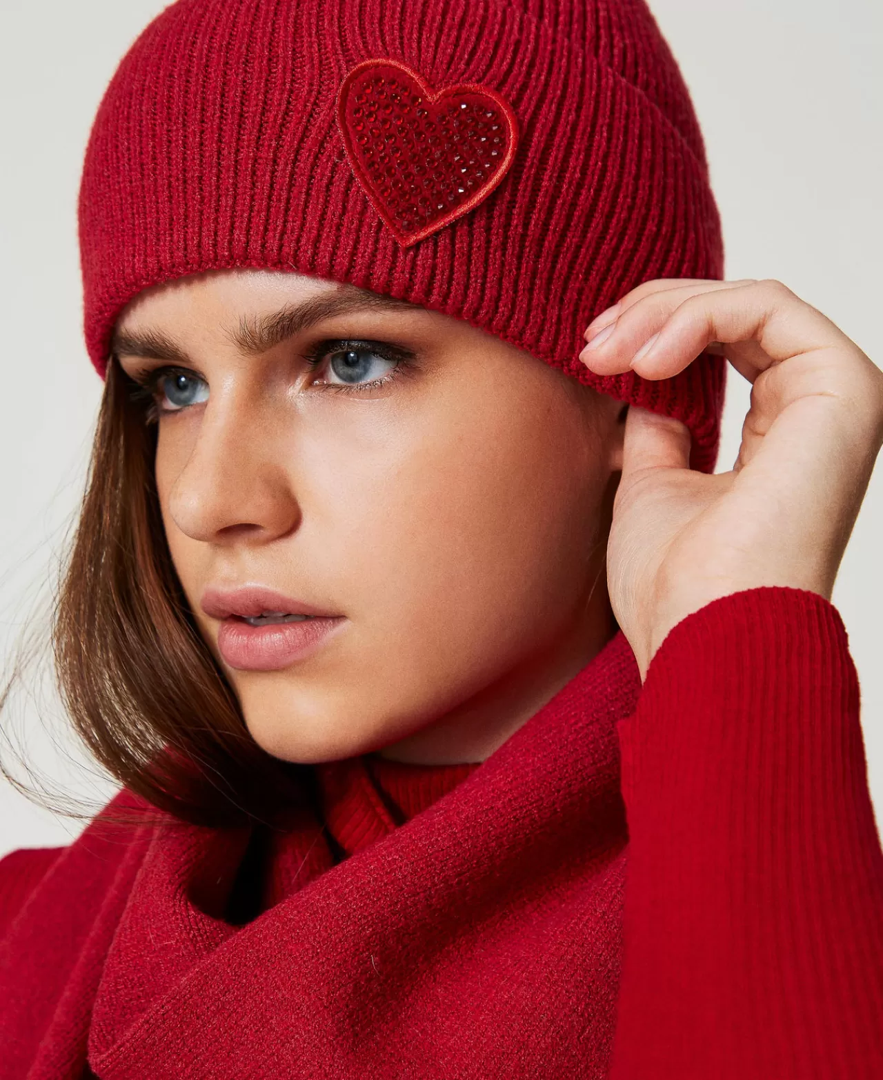 Cappelli | TWINSET Milano Berretto In Maglia Con Patch A Cuore Rosso Veneziano