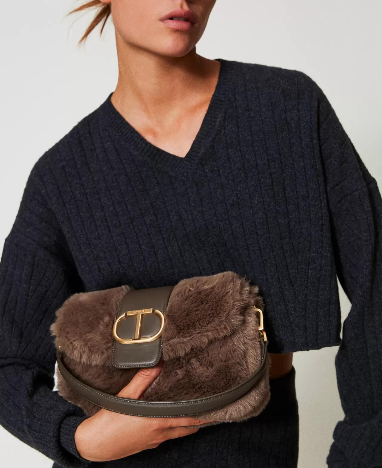 Borse A Mano | Borse A Spalla | TWINSET Milano Borsa A Tracolla 'Amie' Media In Faux Fur Dark Taupe