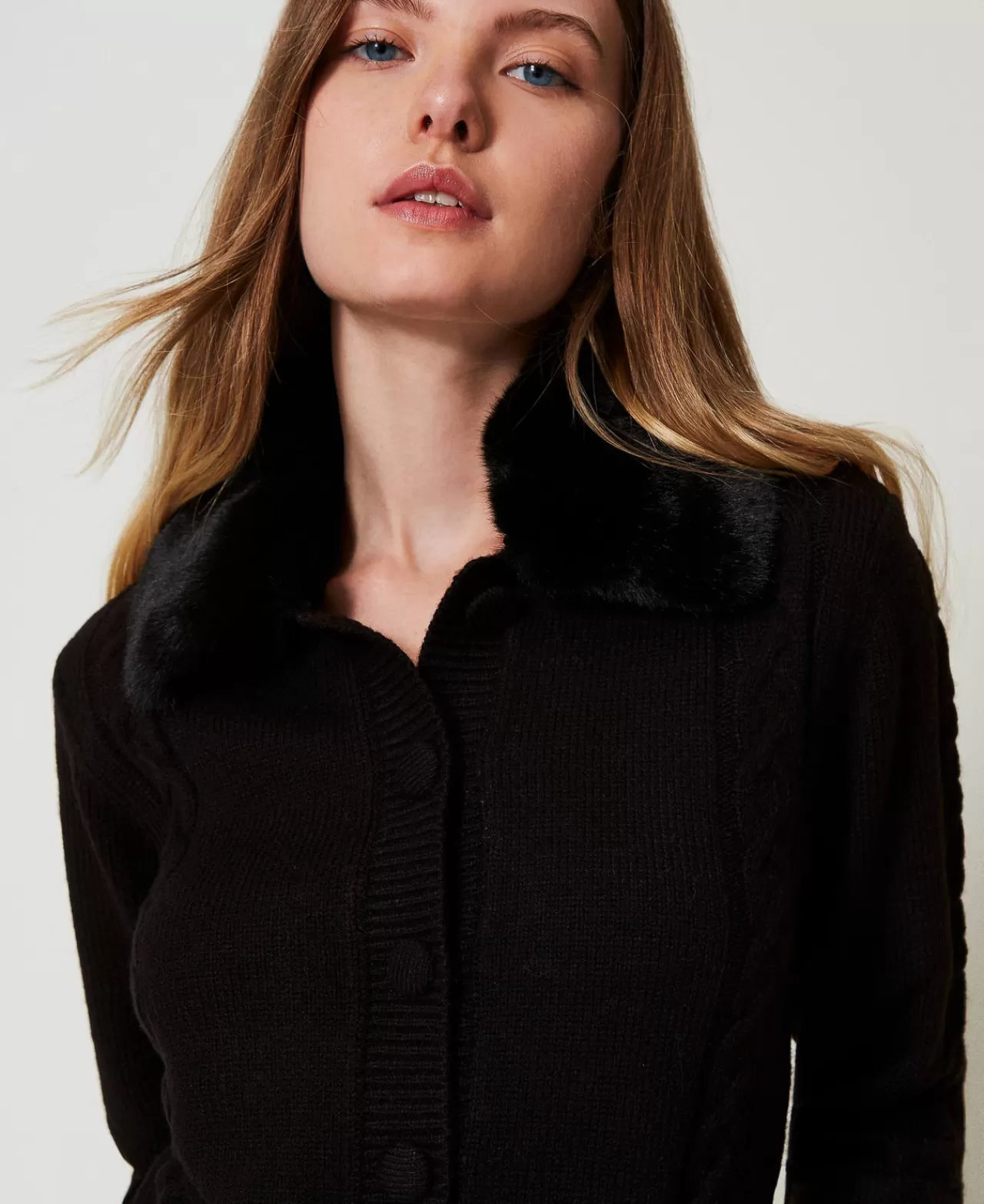 Maglie E Cardigan | TWINSET Milano Cardigan Corto Con Collo In Faux Fur Nero