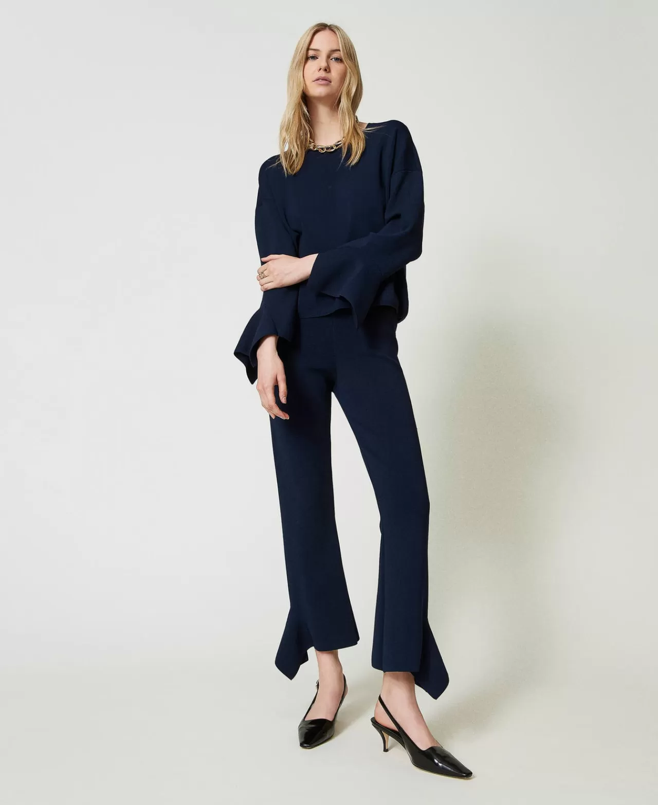 Pantaloni Flare | TWINSET Milano Pantaloni Flare In Maglia Con Volant Indaco