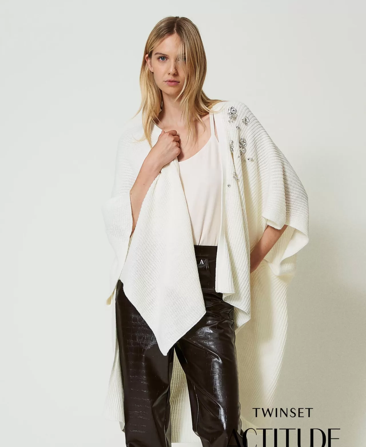 Poncho | TWINSET Milano Poncho In Maglia Con Ricami Panna White