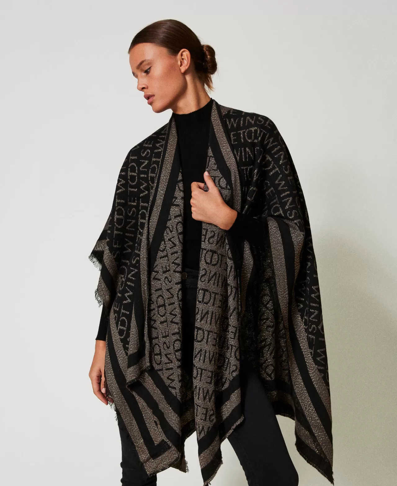 Poncho | TWINSET Milano Poncho Jacquard Con Logo Nero